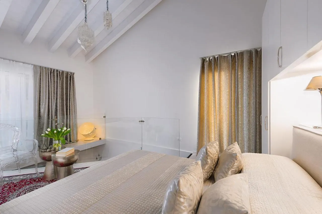 Villa Bianca Luxury Apartments Desenzano del Garda