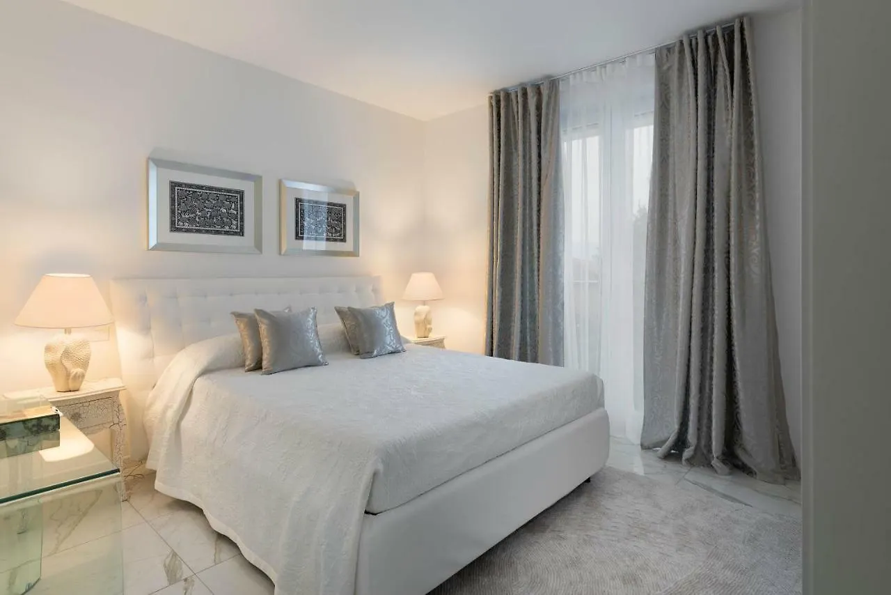 Villa Bianca Luxury Apartments Desenzano del Garda