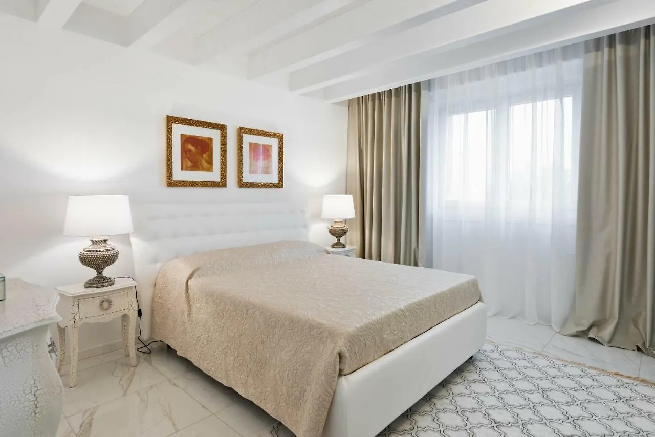 Villa Bianca Luxury Apartments Desenzano del Garda