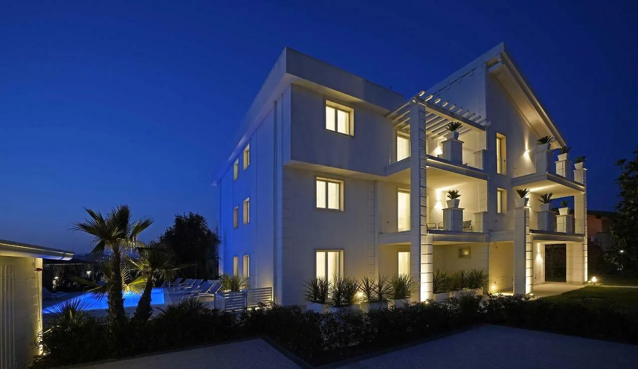 Villa Bianca Luxury Apartments location