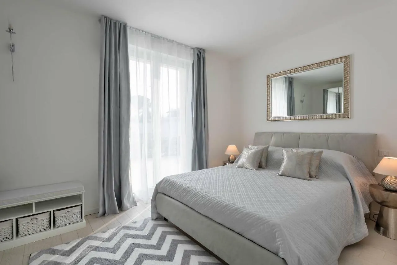Villa Bianca Luxury Apartments Desenzano del Garda
